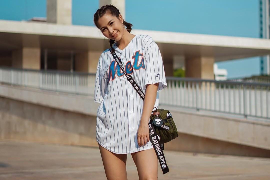 Disebut 'Body Goals', Begini Potret Sporty Andrea Dian