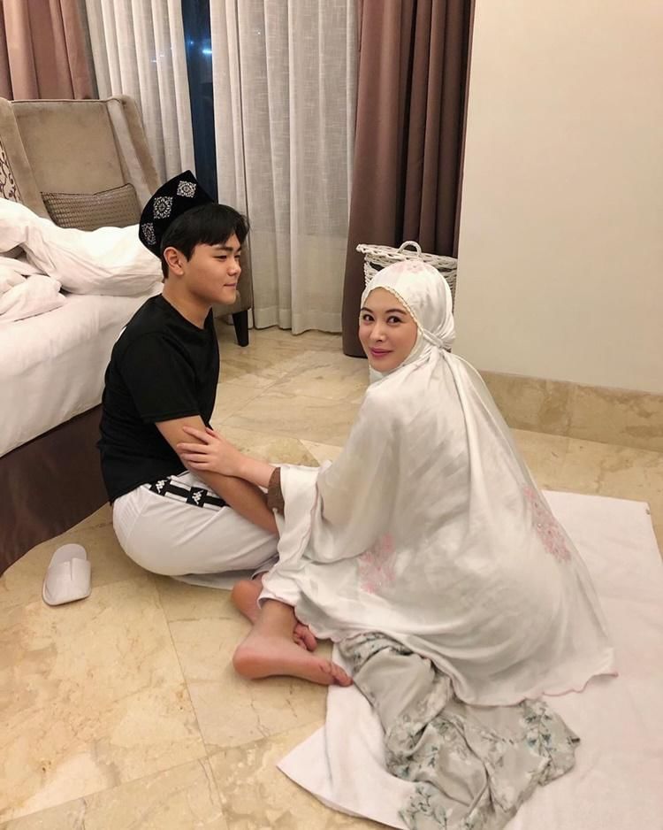 Instagram.com/xolovelyayana