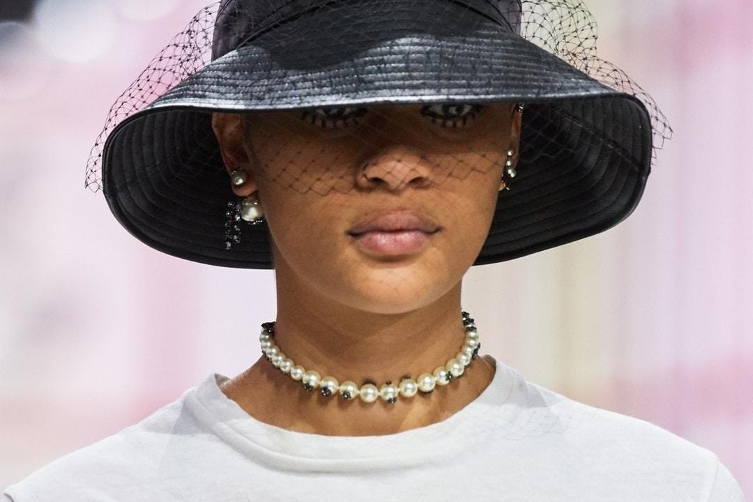 #PopbelaOOTD: Pilihan Aksesori Serba Mutiara dari Brand Lokal