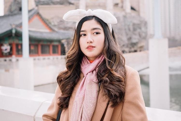 Sering Cinta Lokasi, 8 Laki-Laki Ini Pernah Jadi Pacar Ochi Rosdiana