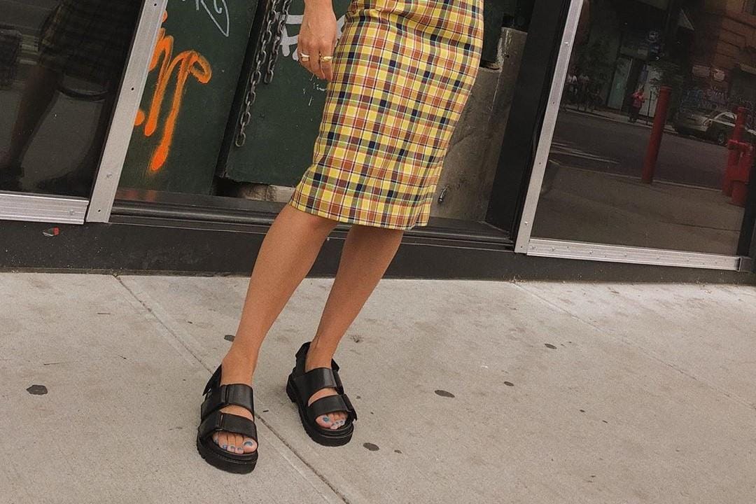 Mix N Match OOTD Pakai Chunky Sandals, Siap-siap Makin Keren!