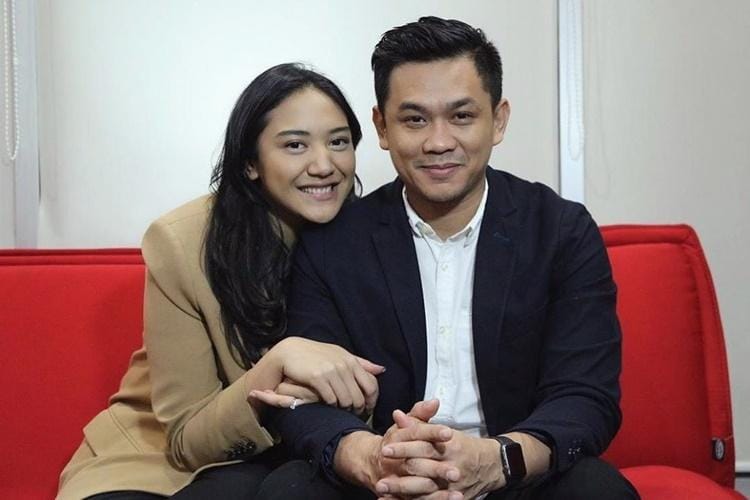 Instagram.com/putri_tanjung