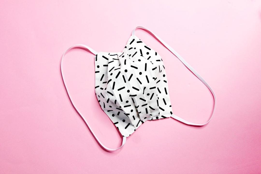 Cara Mudah Bikin Masker Kain Tanpa Mesin Jahit