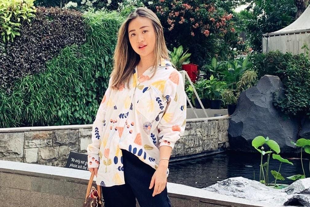 Tips Makeup Glowing ala Hollywood dari Archangela Chelsea