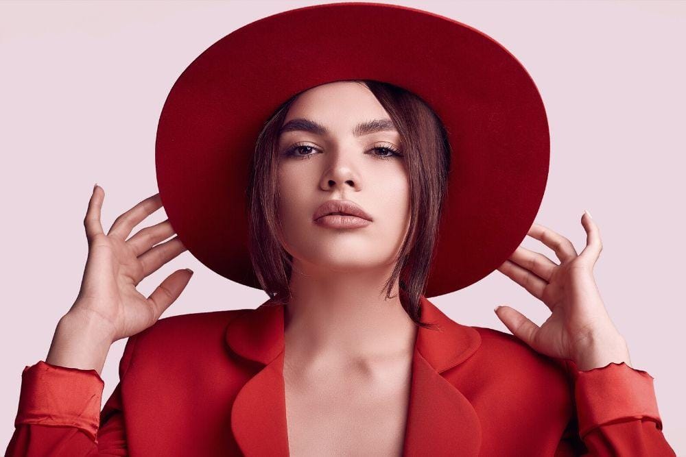 Dapatkan Dewy Skin Look dengan 7 Rekomendasi Tinted Moisturizer Ini