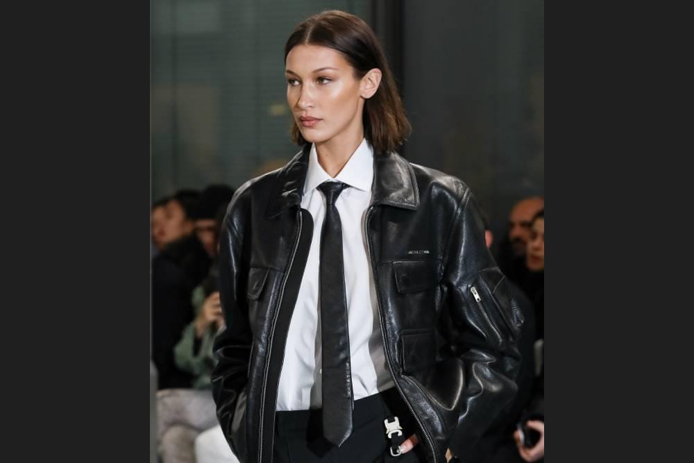 Yuk Bikin Dasi untuk Mendukung Preppy Look Favoritmu