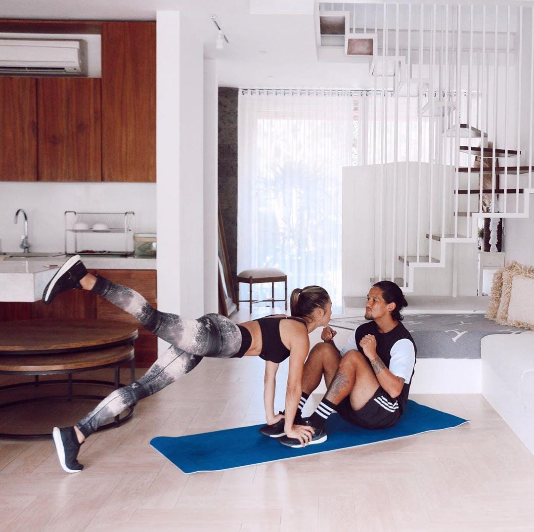 instagram.com/jenniferbachdim