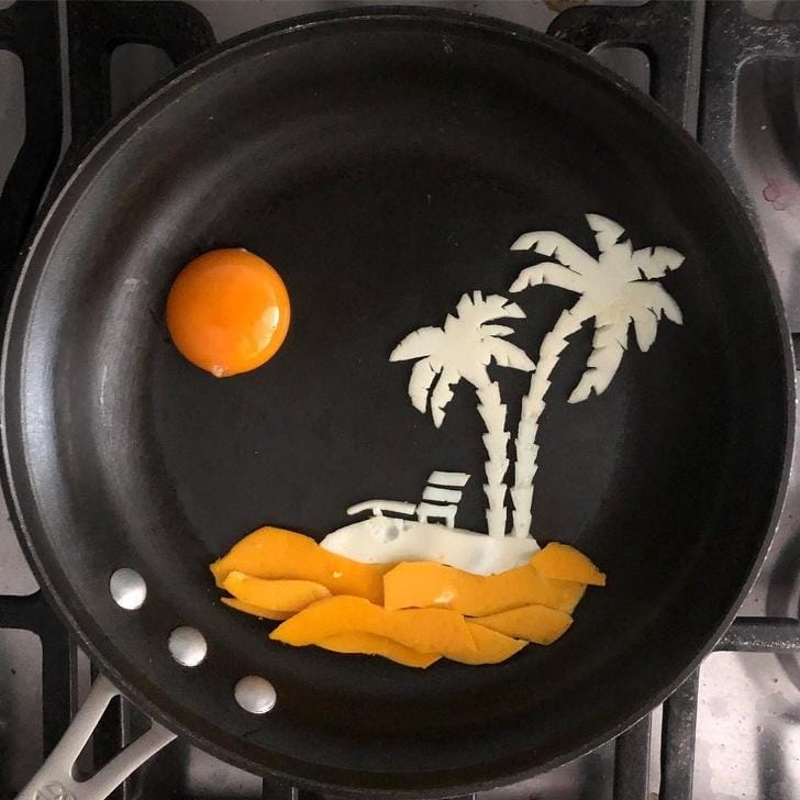 instagram.com/ the_eggshibit