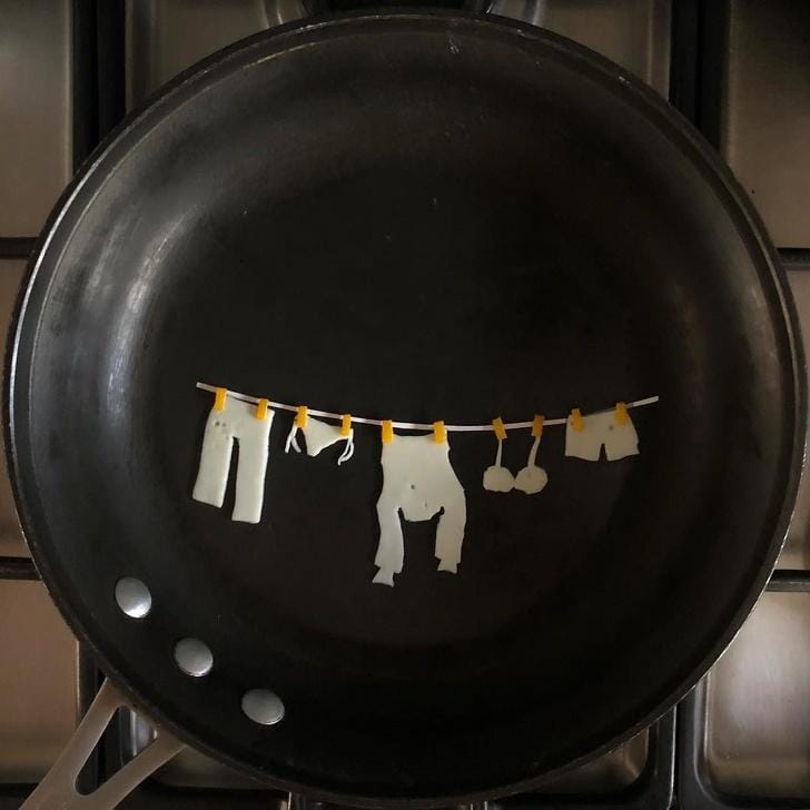 instagram.com/ the_eggshibit