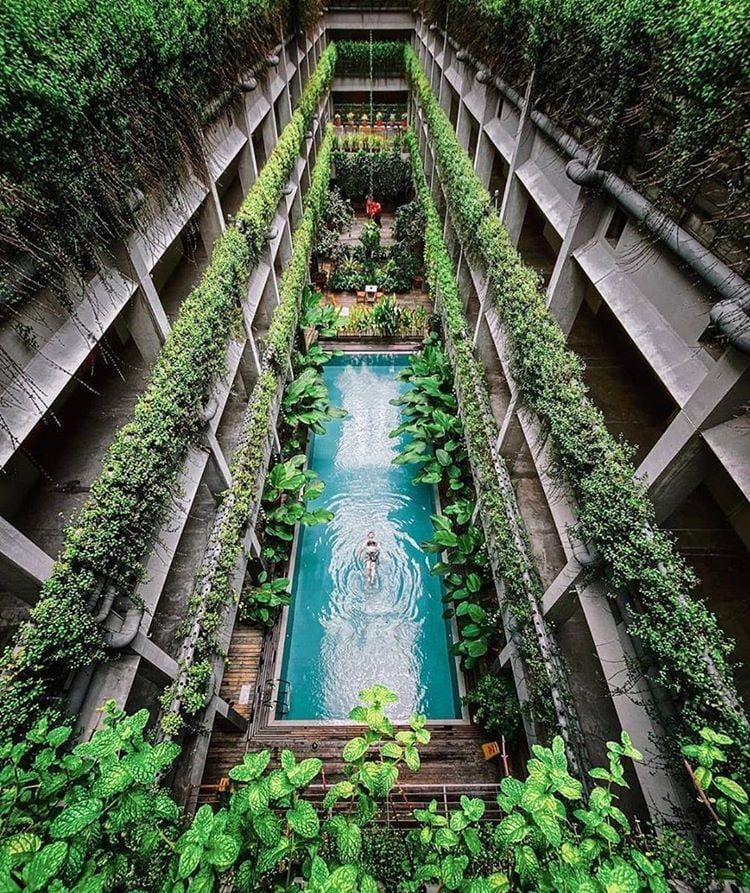 instagram.com/ greenhosthotel