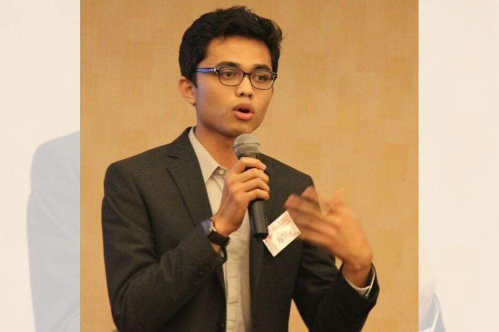 Facebook.com/Ravio Patra