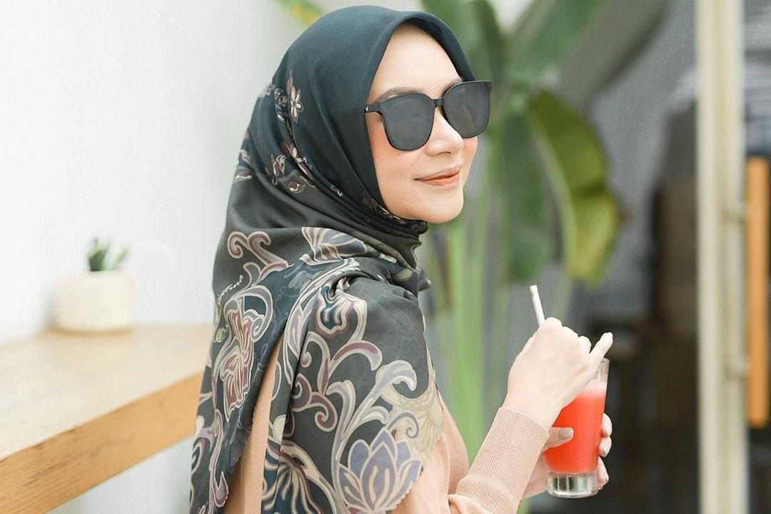 Anti Kusut, Ini Tips Melipat Kerudung