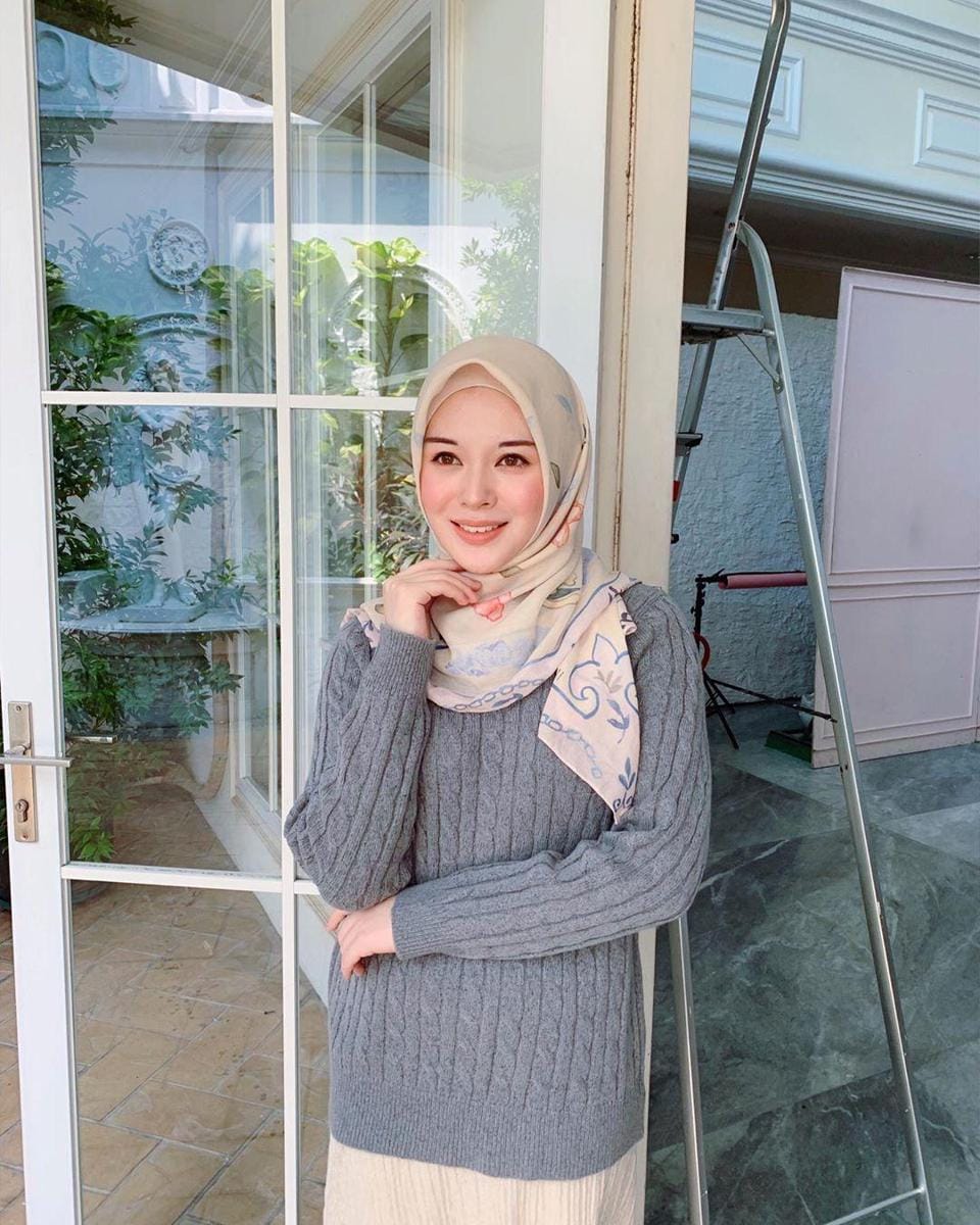 Instagram.com/xolovelyayana
