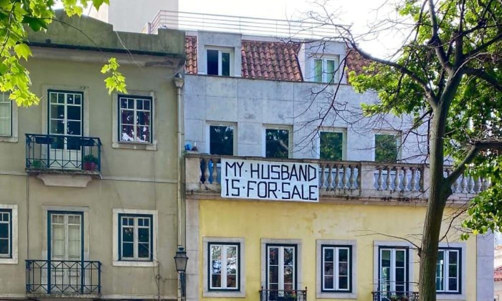 Reddit.com/Furrygreencurry