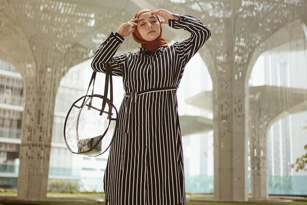 Tips Mix & Match Memakai Tunik, Cocok untuk OOTD Ramadan!