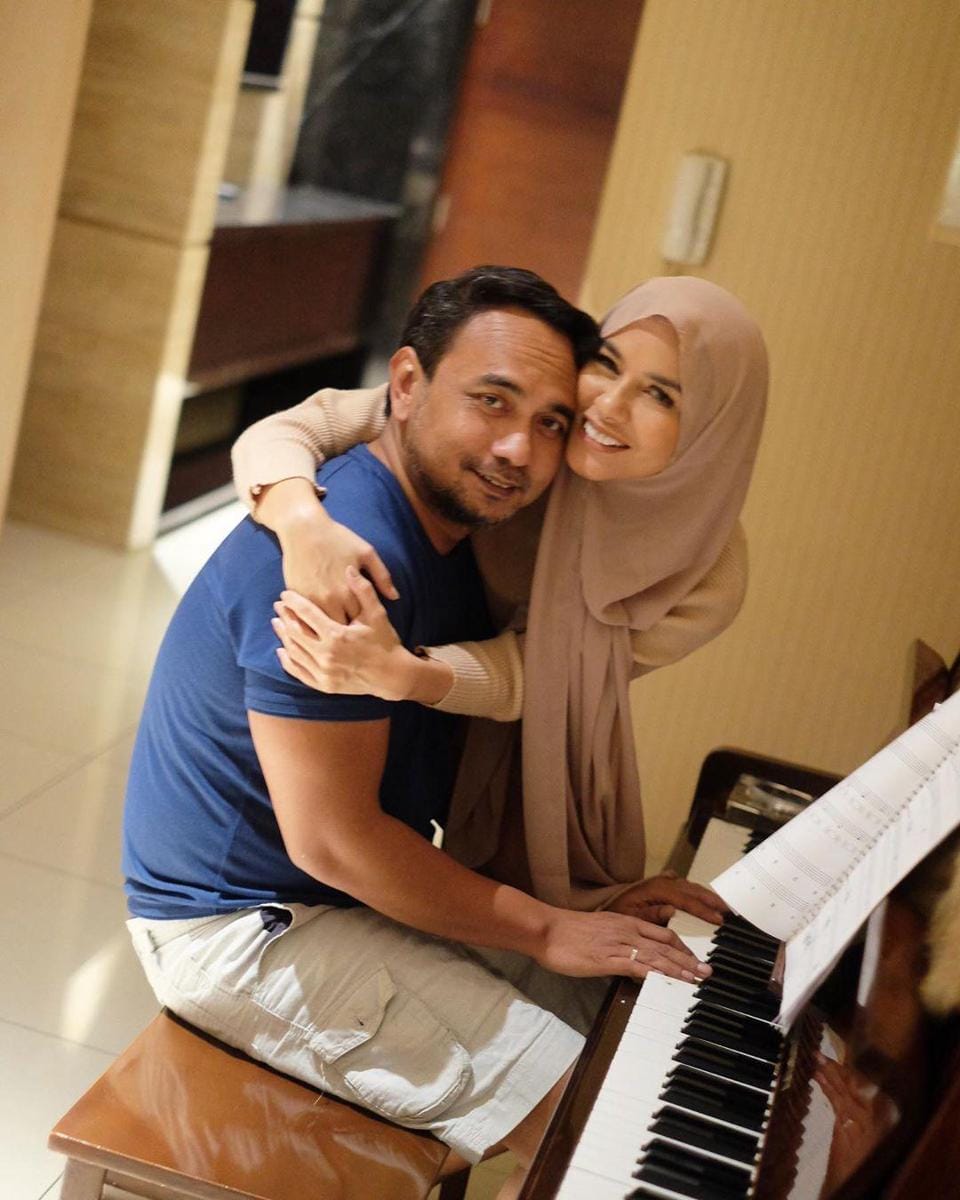 instagram.com/meisya__siregar