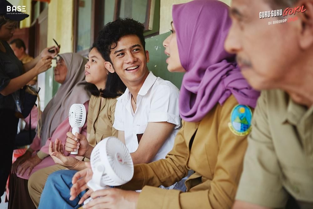 Dok. Base Entertainment