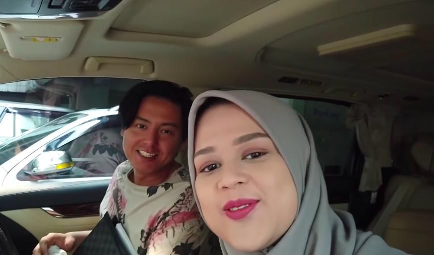 youtube.com/rogerchikajourney