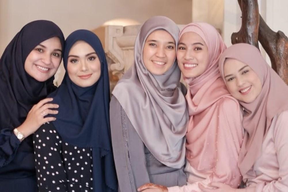 Instagram.com/dhiniaminarti