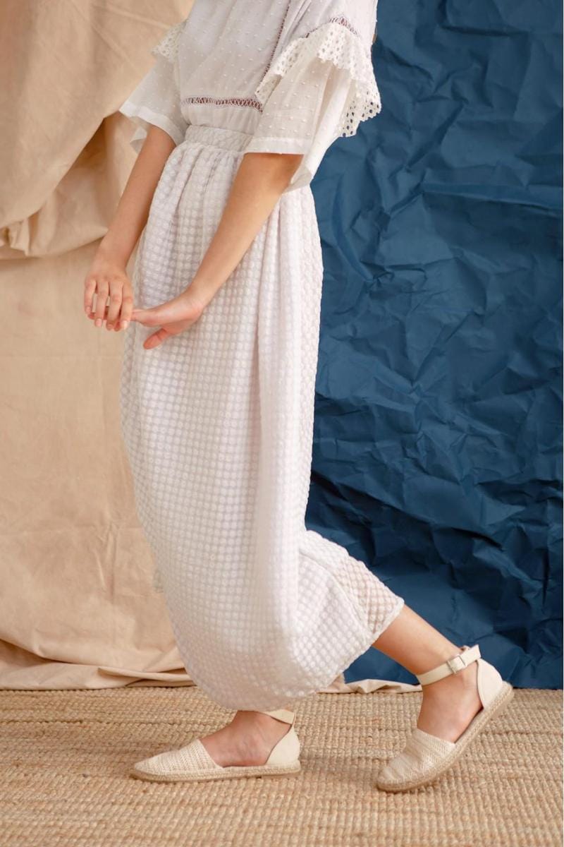 Mondaytosundaystore.com