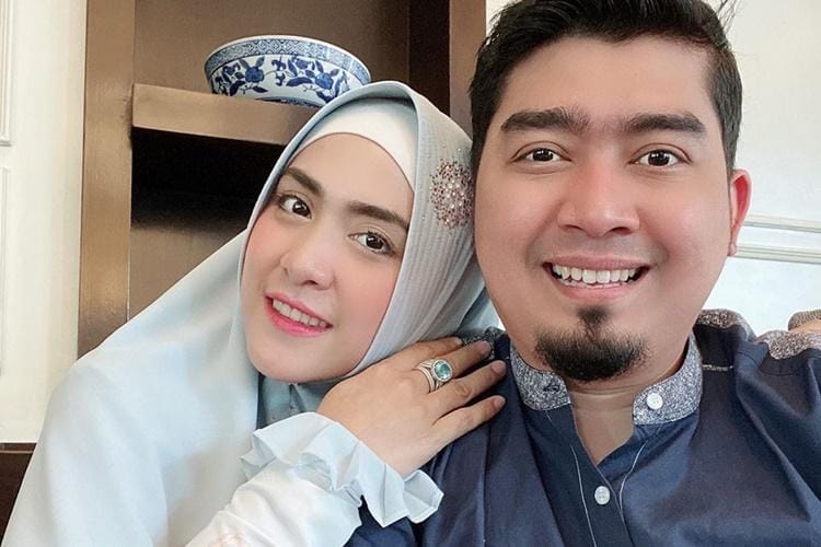 Instagram.com/apriljasmine85