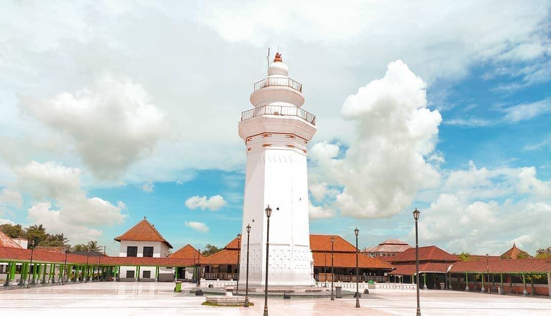 Instagram.com/explore_serang