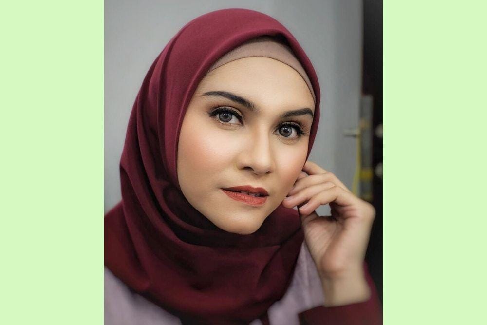 instagram.com/zeezeeshahab