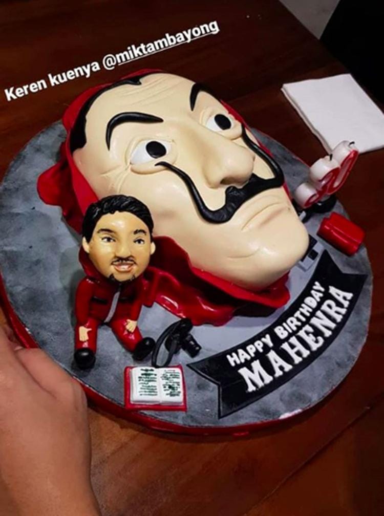 Instagram.com/devamahenra