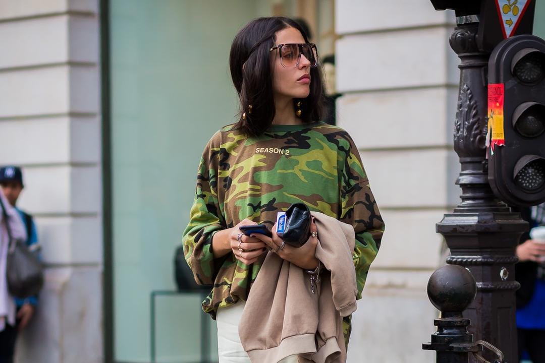 Tips Simpel Padu-padan Camouflage, Bisa Jadi Motif Favorit yang Seru!
