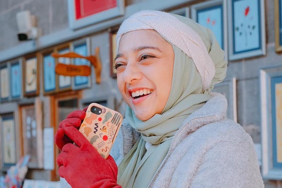 Turban hingga Motif, Tiru Gaya Kerudung Ala Chiki Fawzi