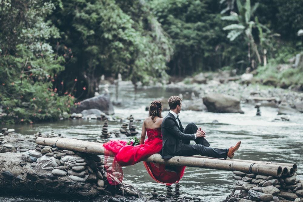 5 Tanda Hubungan Asmara Kamu Hanya Buang Waktu, Saatnya Move On!