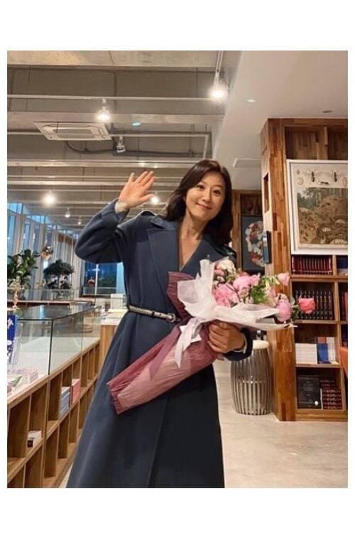 www.instagram.com/heeae_official