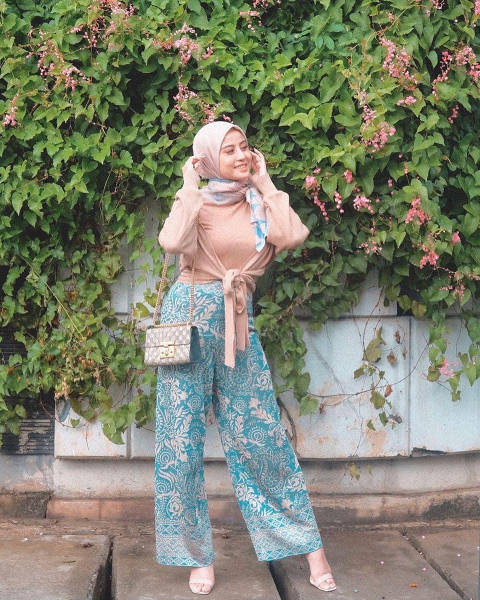 Instagram.com/awkarin