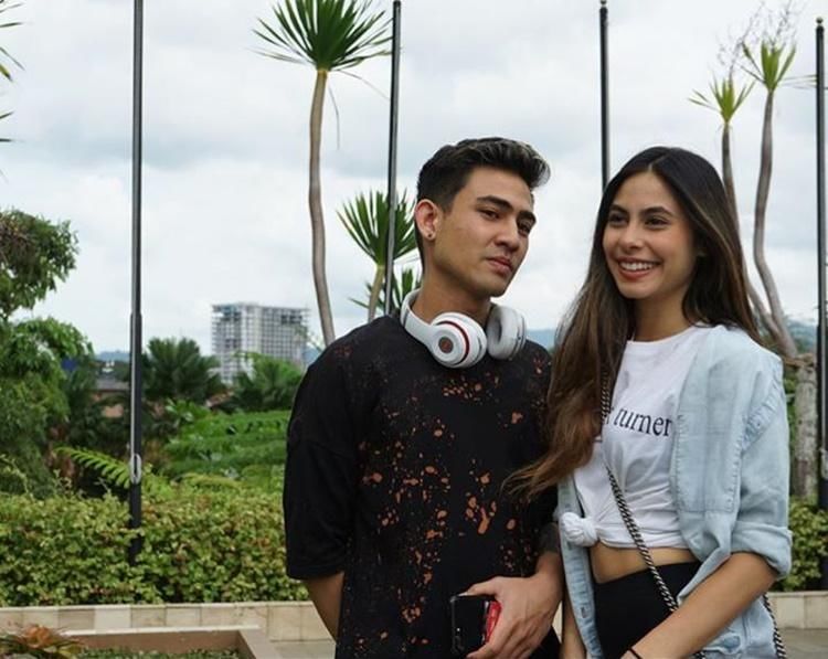 Instagram.com/axelmatthewthomas