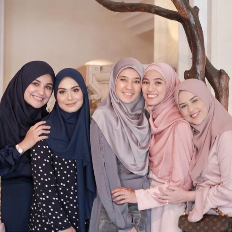 Instagram.com/dhiniaminarti