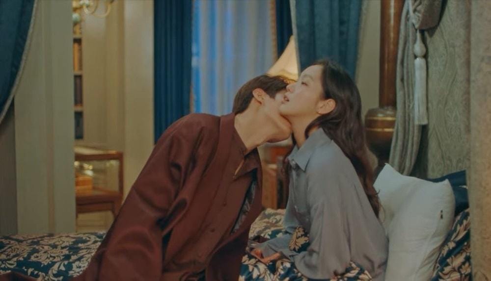 Twiiter.com/lazeriemuana