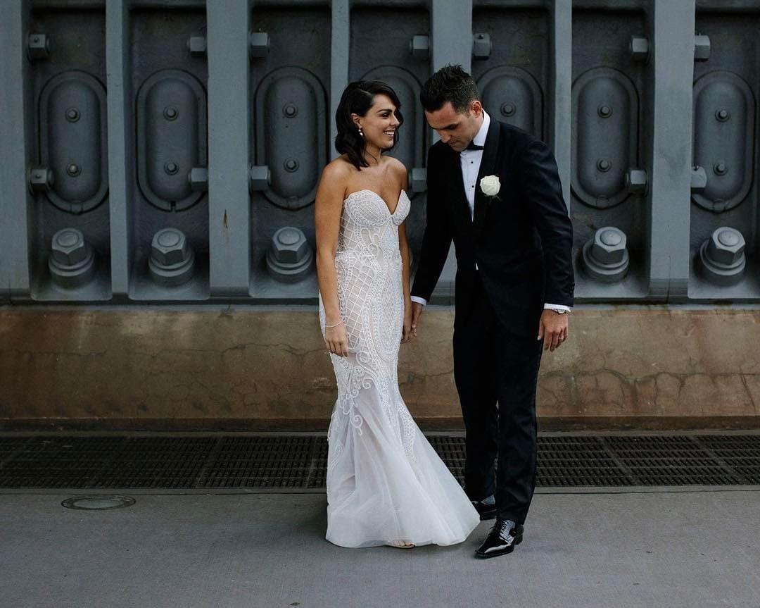 Instagram.com/withloveweddings_