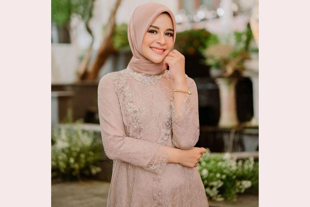 Berhasil Curi Perhatian, Yuk Intip Pesona 7 Istri Kepala Daerah Ini 