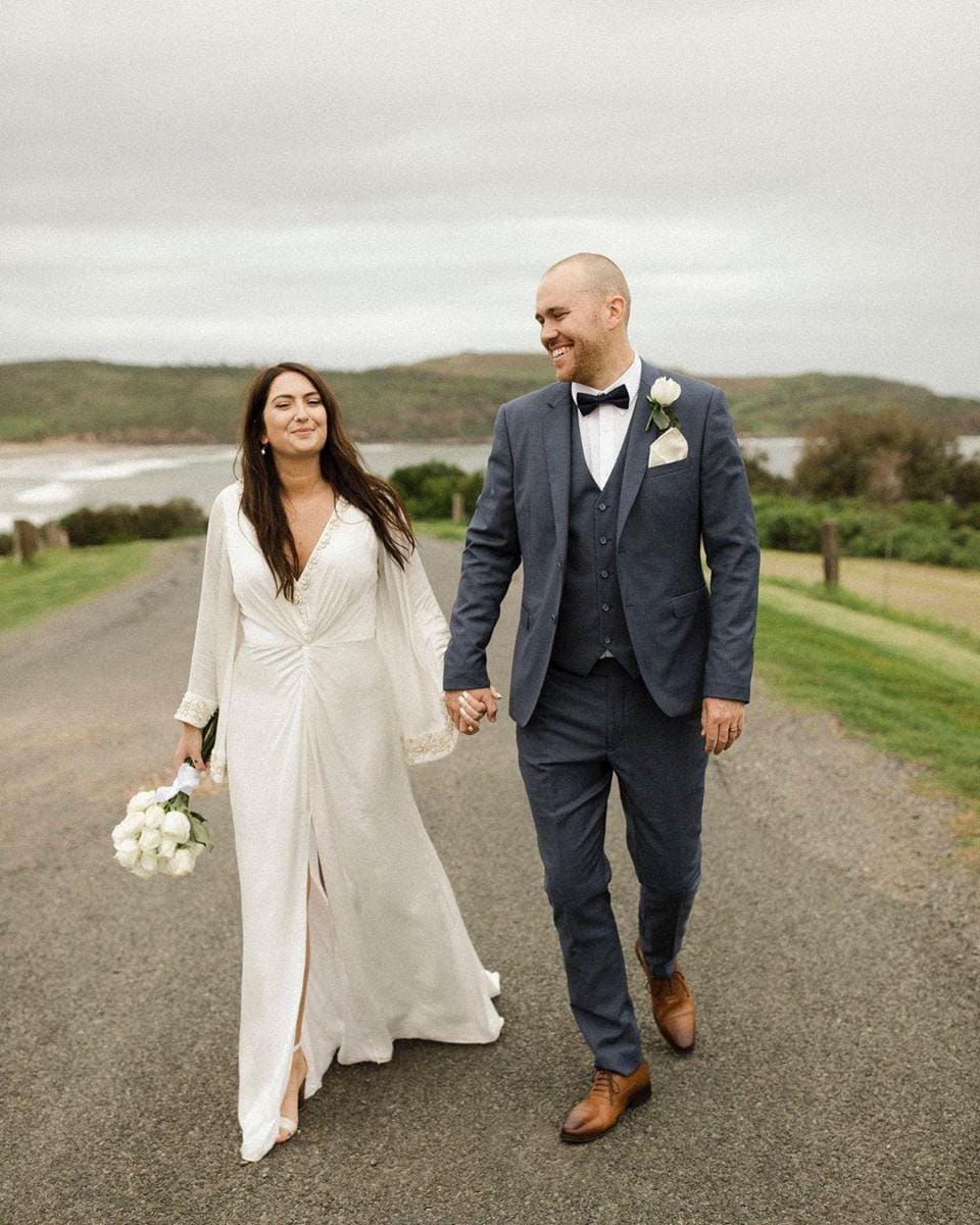 Instagram.com/withloveweddings_