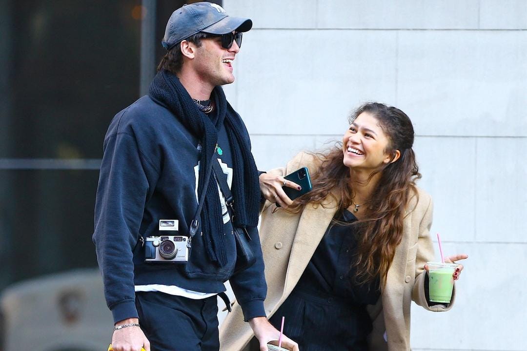 Gaya Serasi Zendaya dan Pacar, Suka Outfit Kembaran!