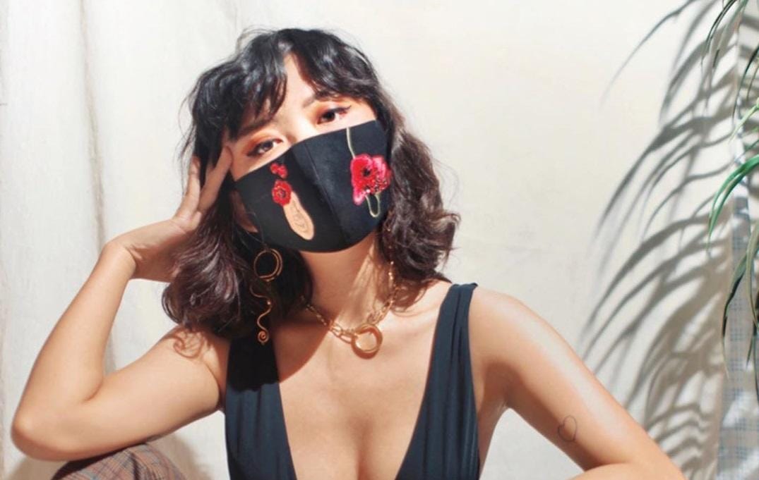 Siap Jalani New Normal? Pakai Masker dengan 9 Gaya Kece Ini!
