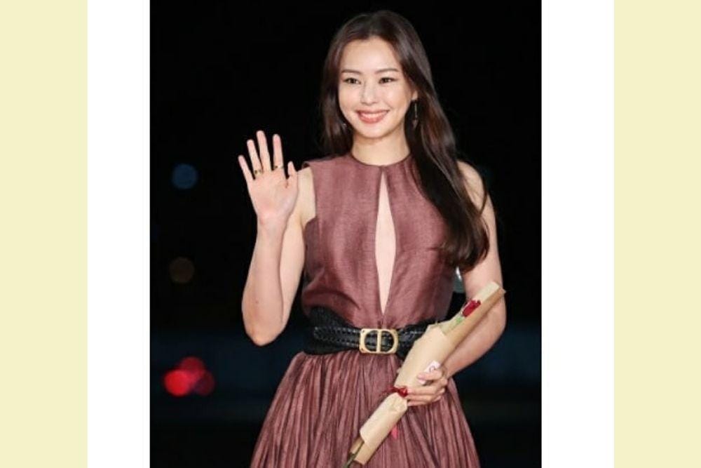 instagram.com/honey_lee32