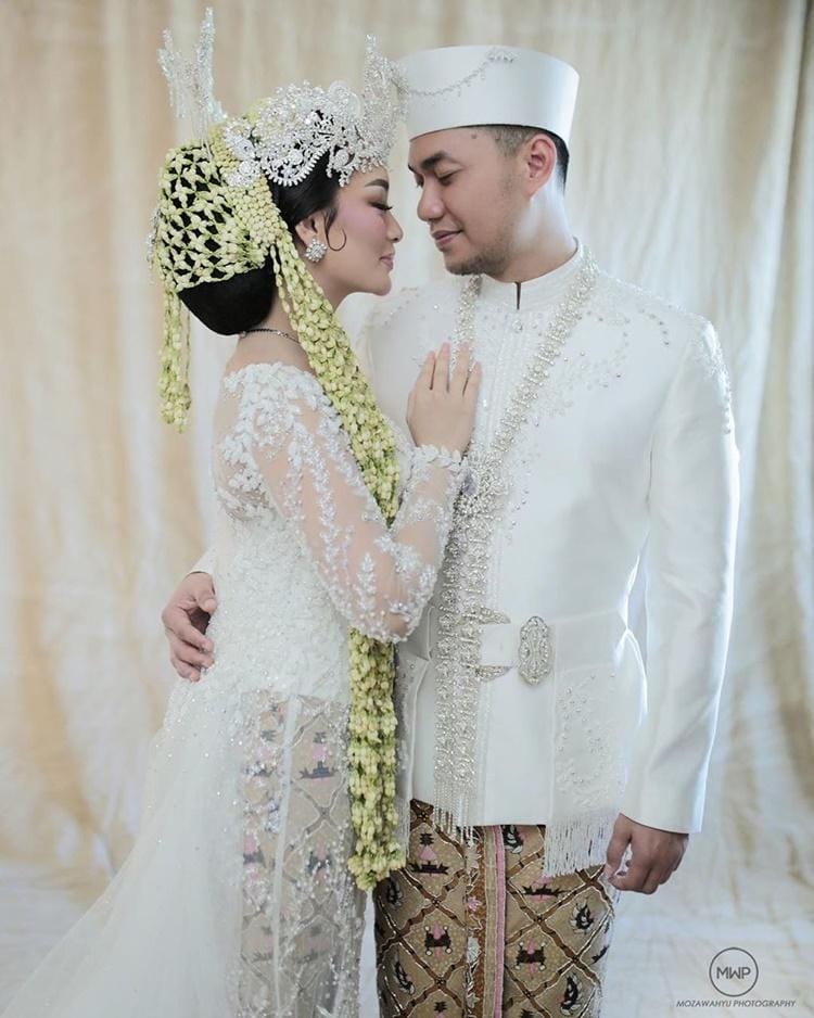 Instagram.com/zaskia_gotix, mozawahyu