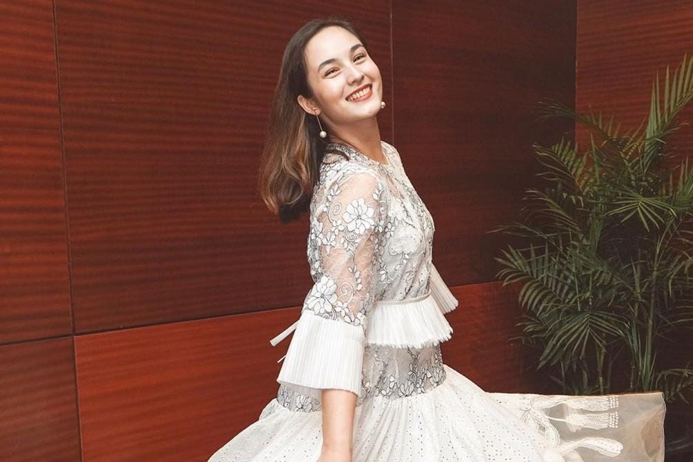 5 Gaya Terbaik Chelsea Islan, Feminin Oke jadi Tomboy pun Keren!
