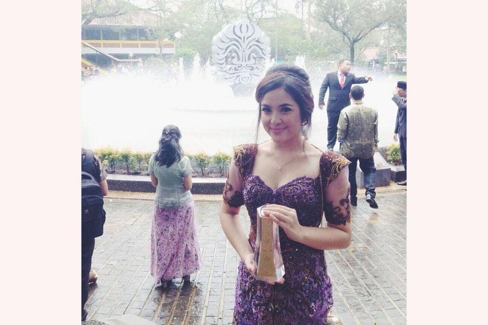 instagram.com/tasyakamila