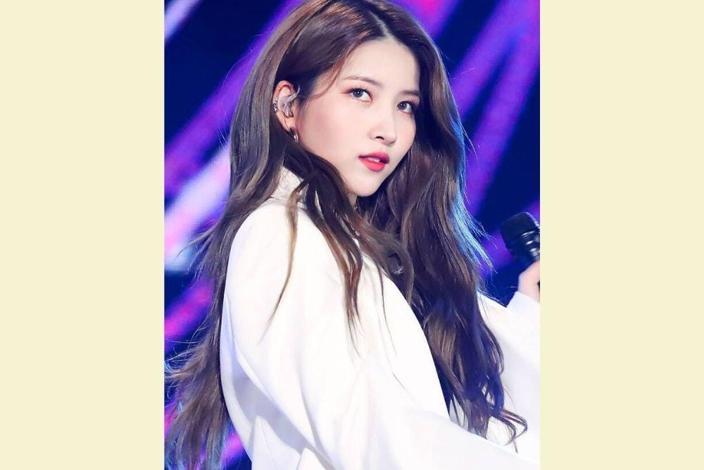 instagram.com/sowon.gfriends