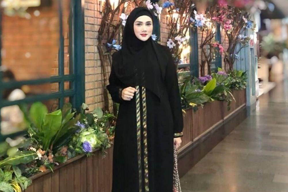 instagram.com/mulanjameela1