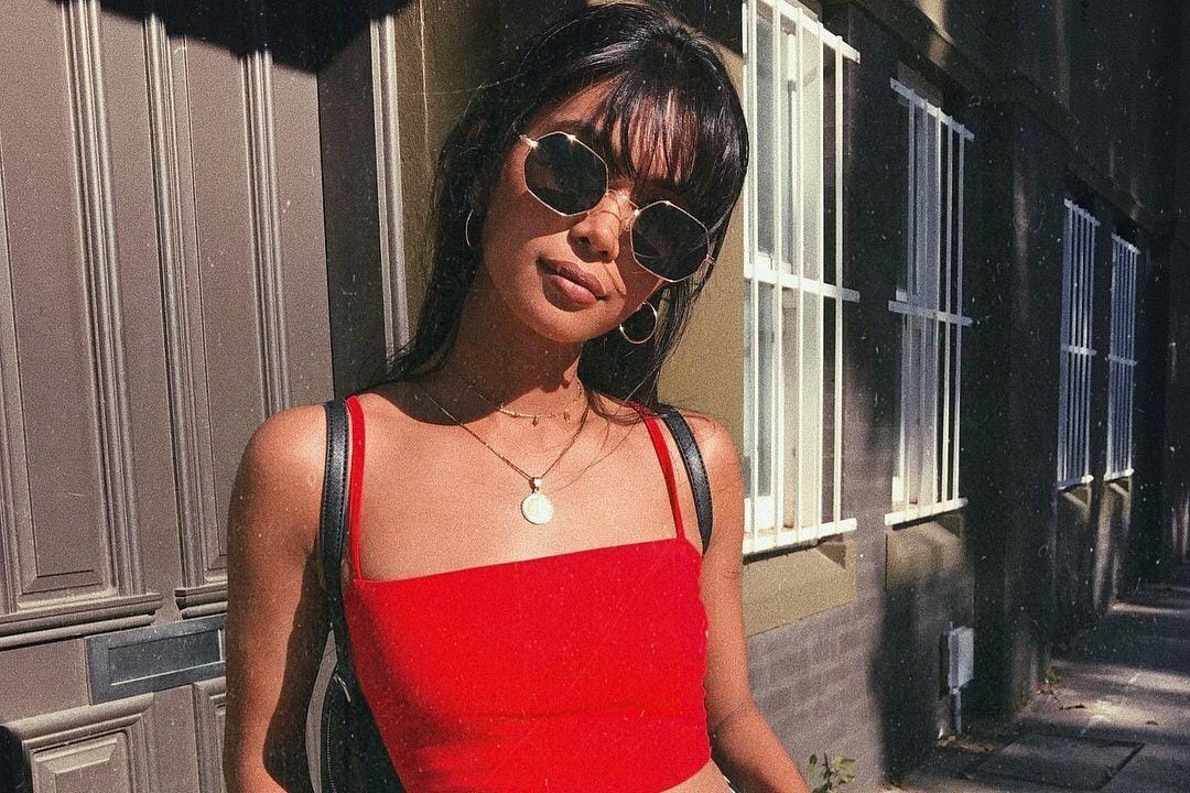 #PopbelaOOTD: Rekomendasi Baju Merah, Cocok untuk Gaya Seksi