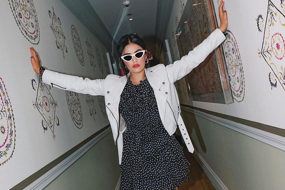 OOTD Keren yang Bisa Kamu Tiru dari Lucy Hale