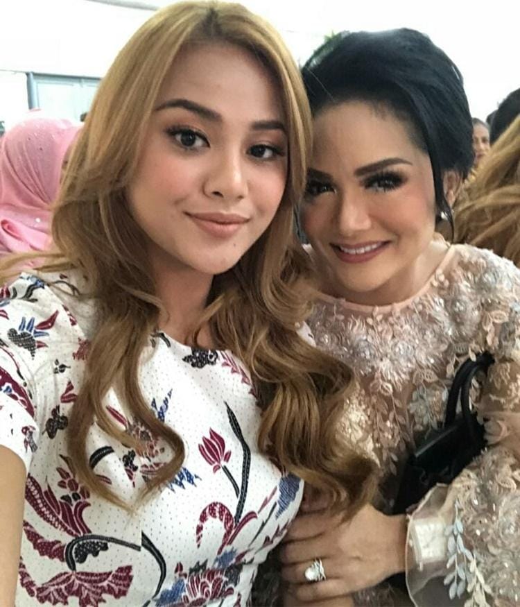 Instagram.com/krisdayantilemos
